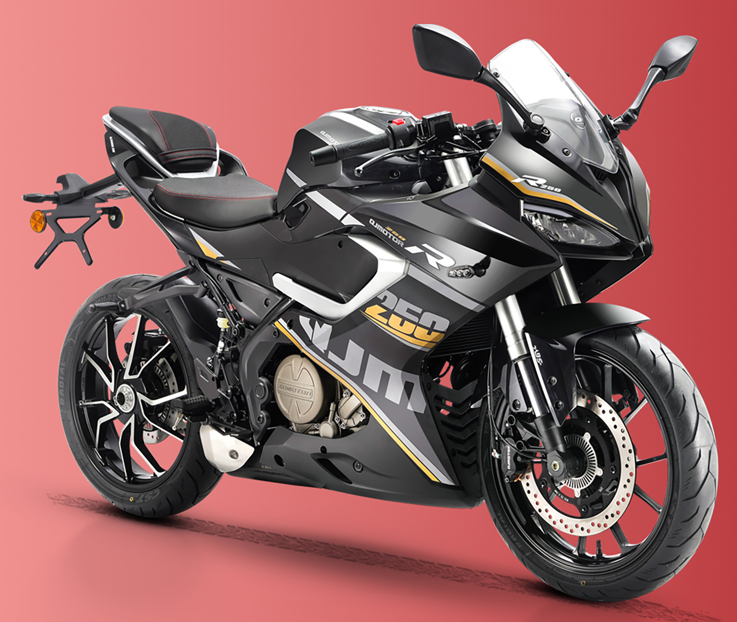 Et billede, der indeholder d�k, motorcykel, k�ret�j, hjul

AI-genereret indhold kan v�re ukorrekt.