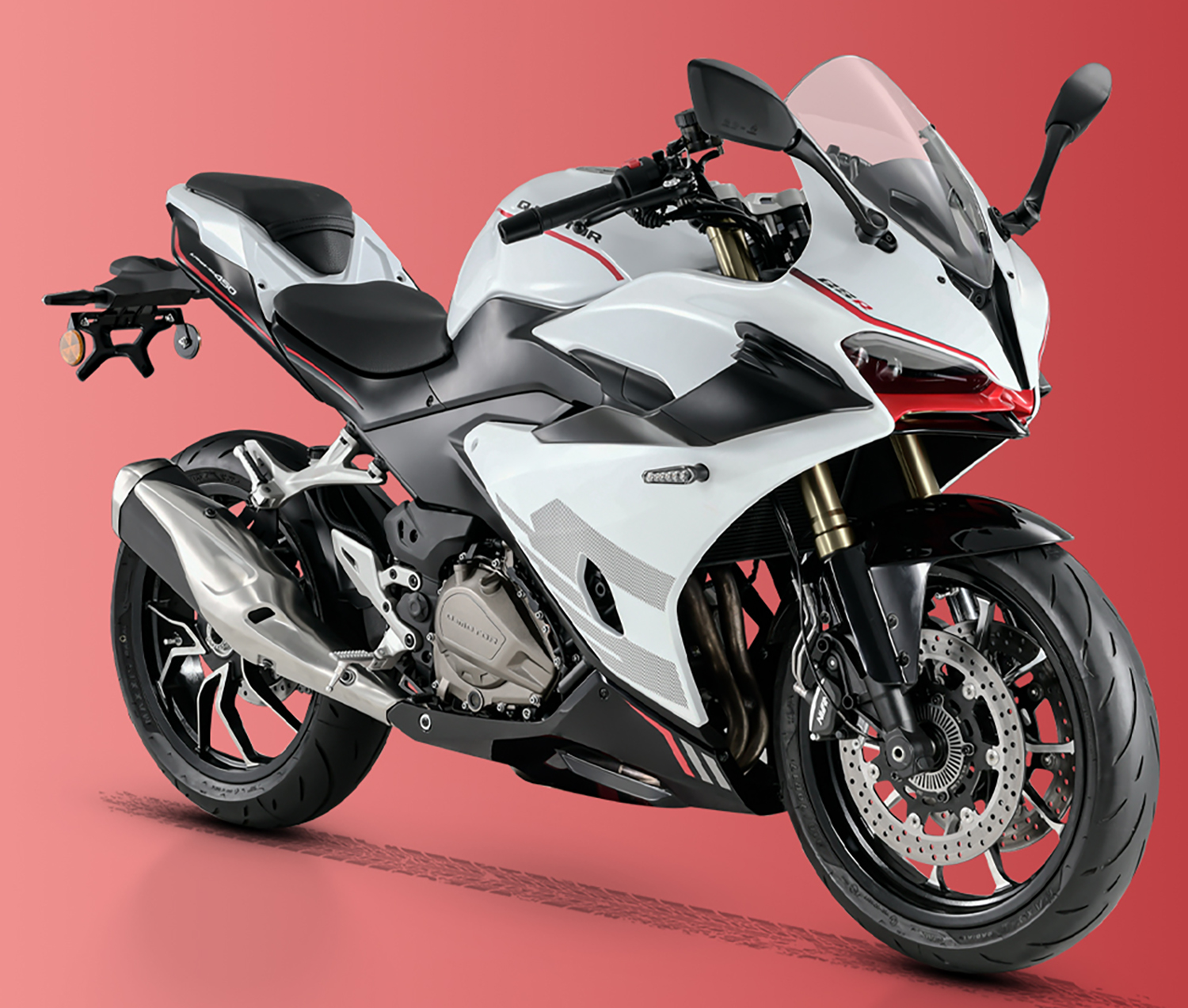 Et billede, der indeholder dæk, hjul, køretøj, motorcykel
AI-genereret indhold kan være ukorrekt.