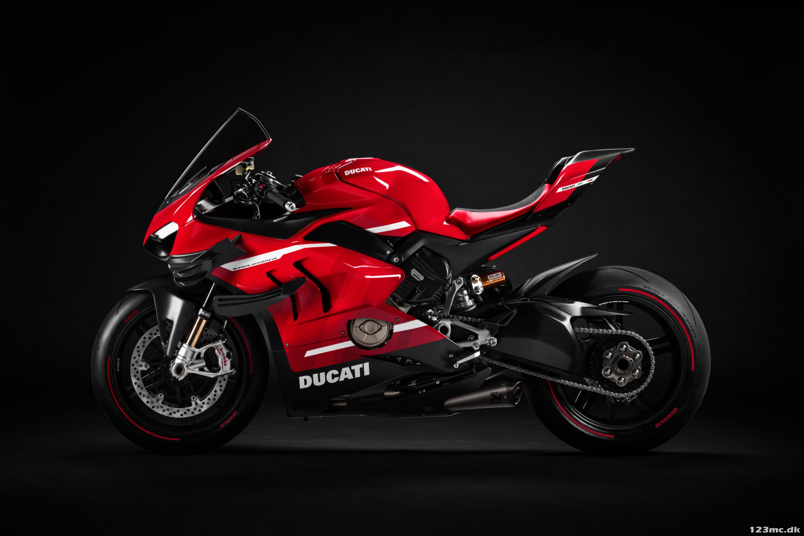 Et billede, der indeholder motorcykel, vej, rd, udendrs

Automatisk genereret beskrivelse