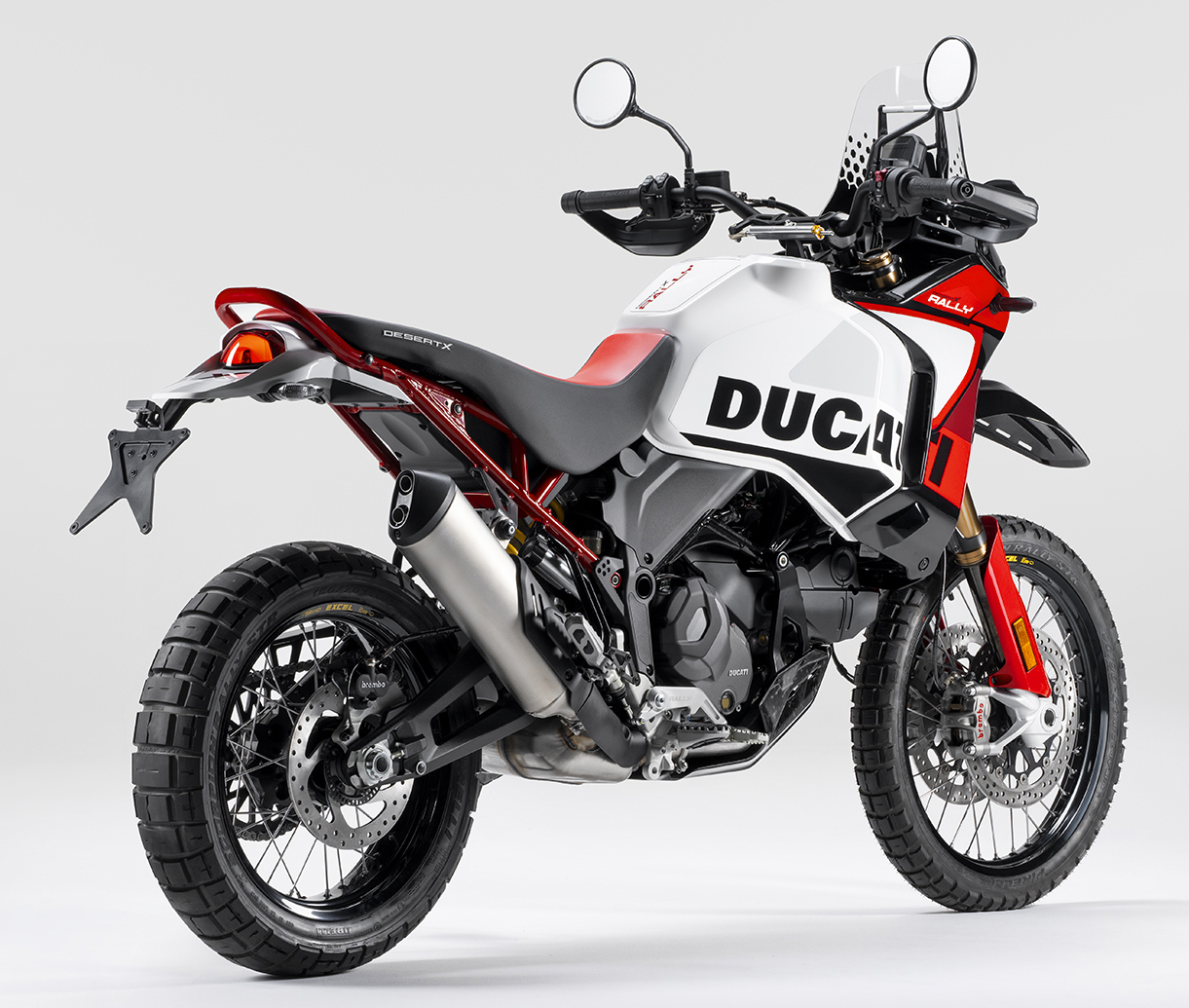 Et billede, der indeholder dæk, køretøj, hjul, Landkøretøj
Automatisk genereret beskrivelse