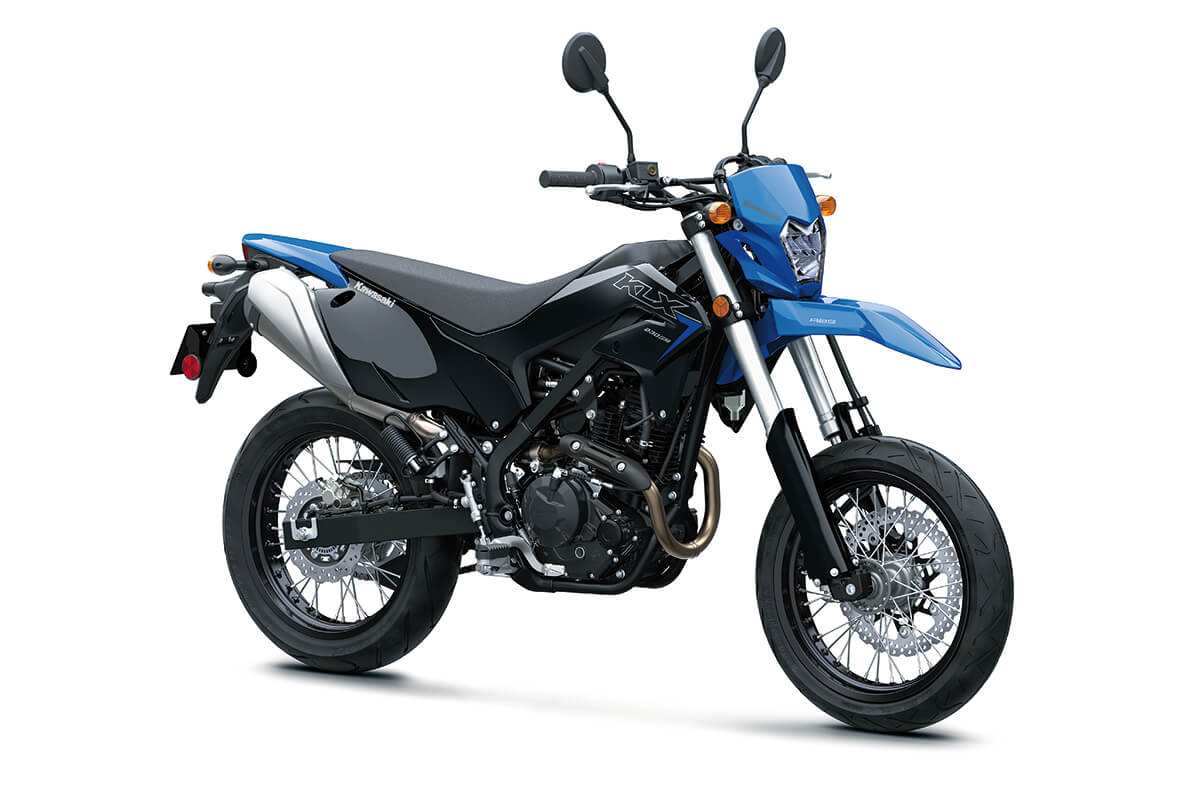 Et billede, der indeholder motorcykel, parkeret, scooter, solbrndthed

Automatisk genereret beskrivelse
